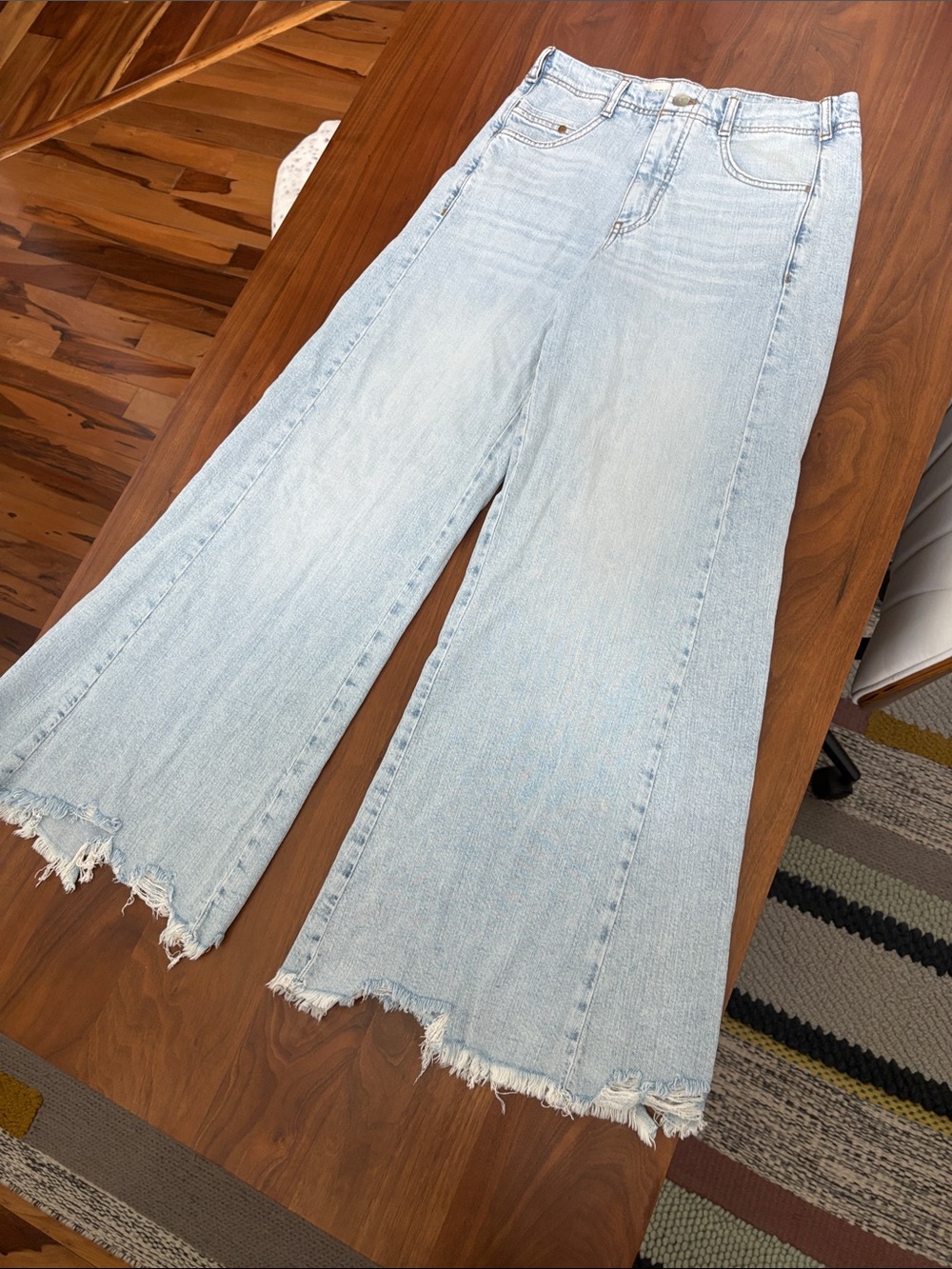 Anthropologie Pilcro Adi Regenerative Cotton Mid-Rise Flare Jeans Size 26 - Picture 8 of 12